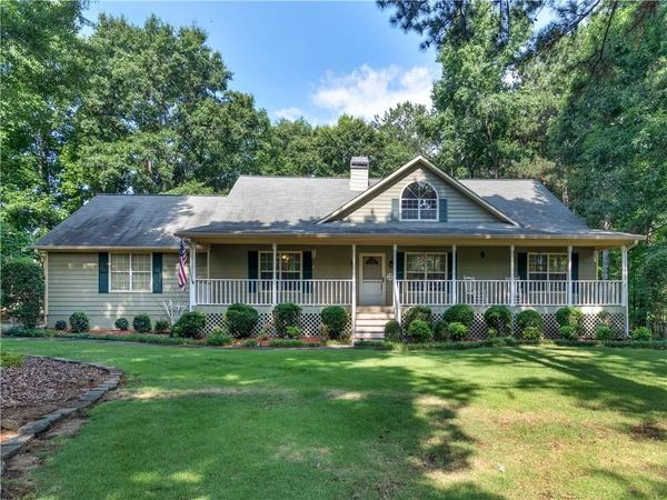 207 Williamsburg Circle , Mcdonough, GA 30253