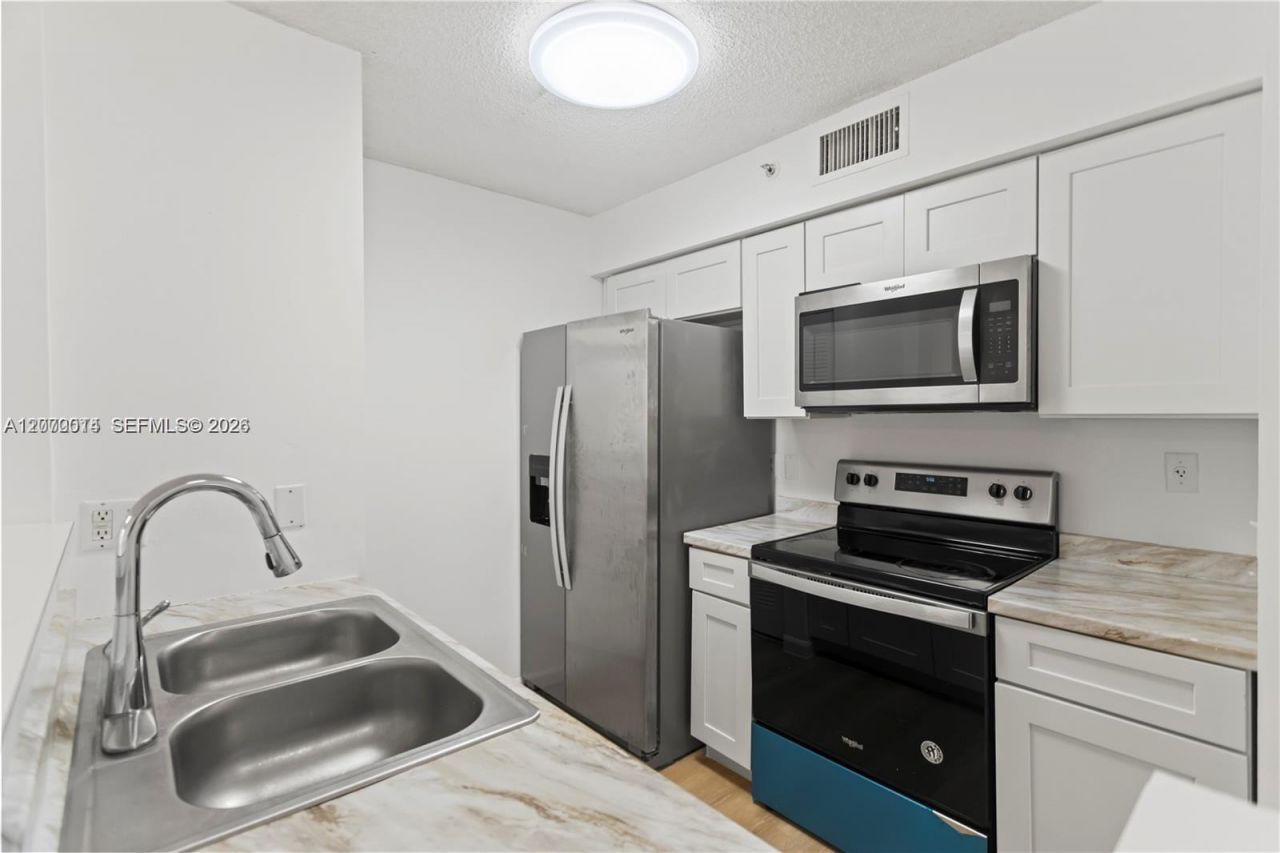 2051 Renaissance Boulevard , Unit 202, Miramar, FL 33025 Photo