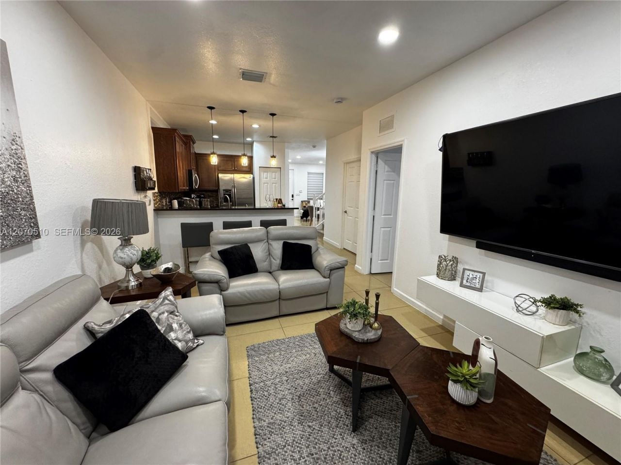 8715 NW 98th Ave, Unit 8715, Doral, FL 33178 Photo