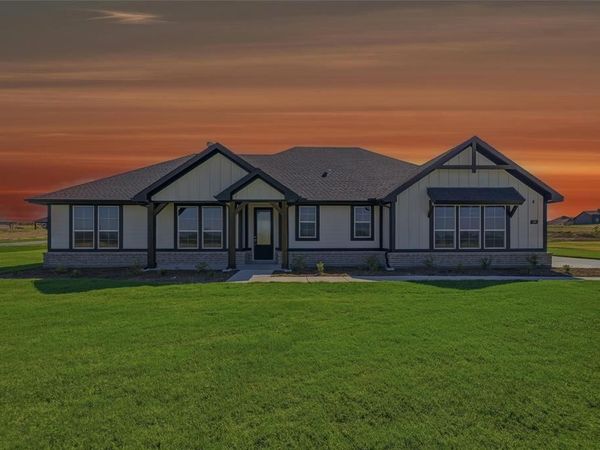 149 Big Sky Road, Decatur, TX 76234