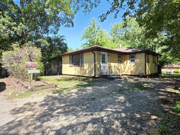 24492 W Hickory Street , Round Lake, IL 60073