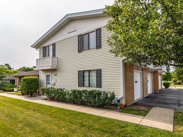 17 Dennis Court , Unit 773, Schaumburg, IL 60193