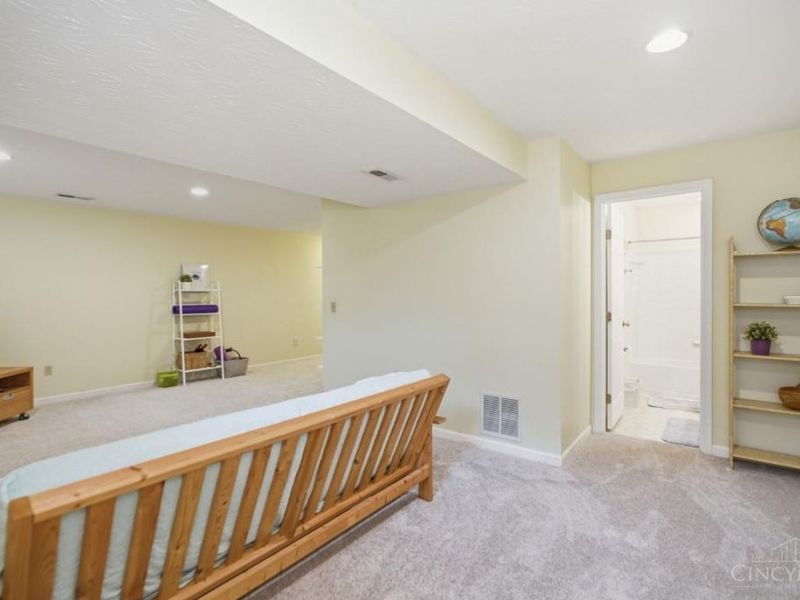 6476 Colonial Orchard Court, Liberty Township, OH 45011 Photo 36