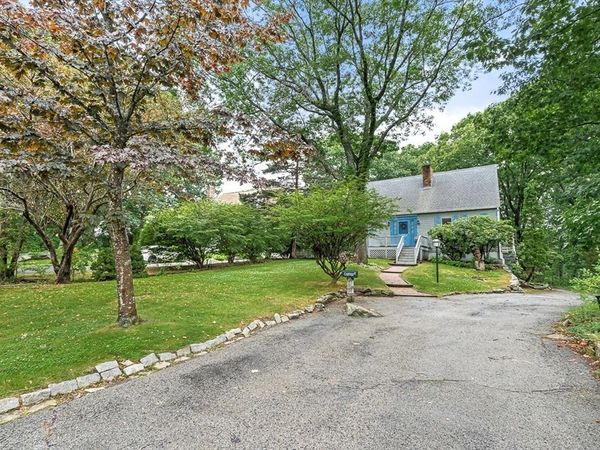 6 Woodbury Lane, Rockport, MA 01966