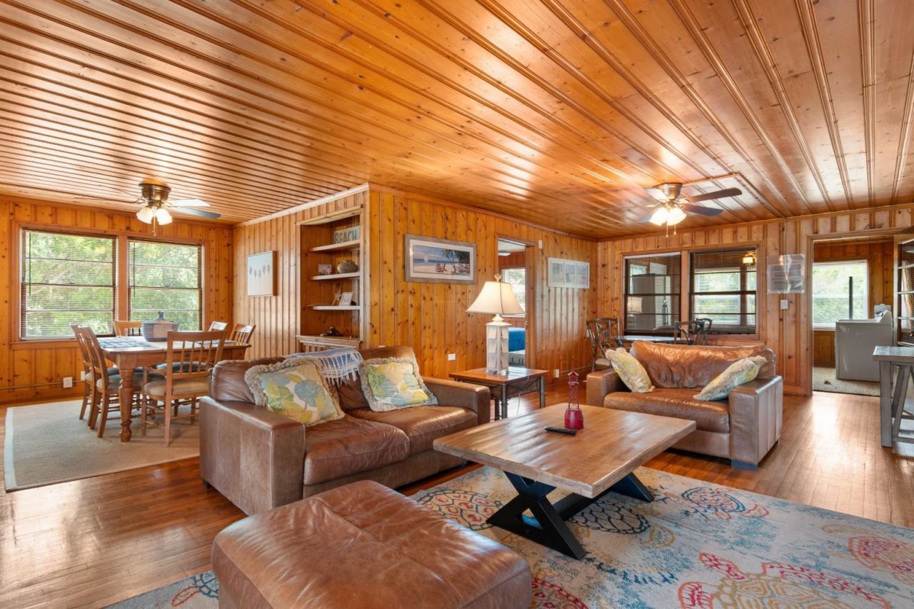 1505 Edge Dr. Photo 11