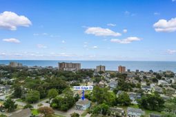 1505 Edge Dr. photo 4