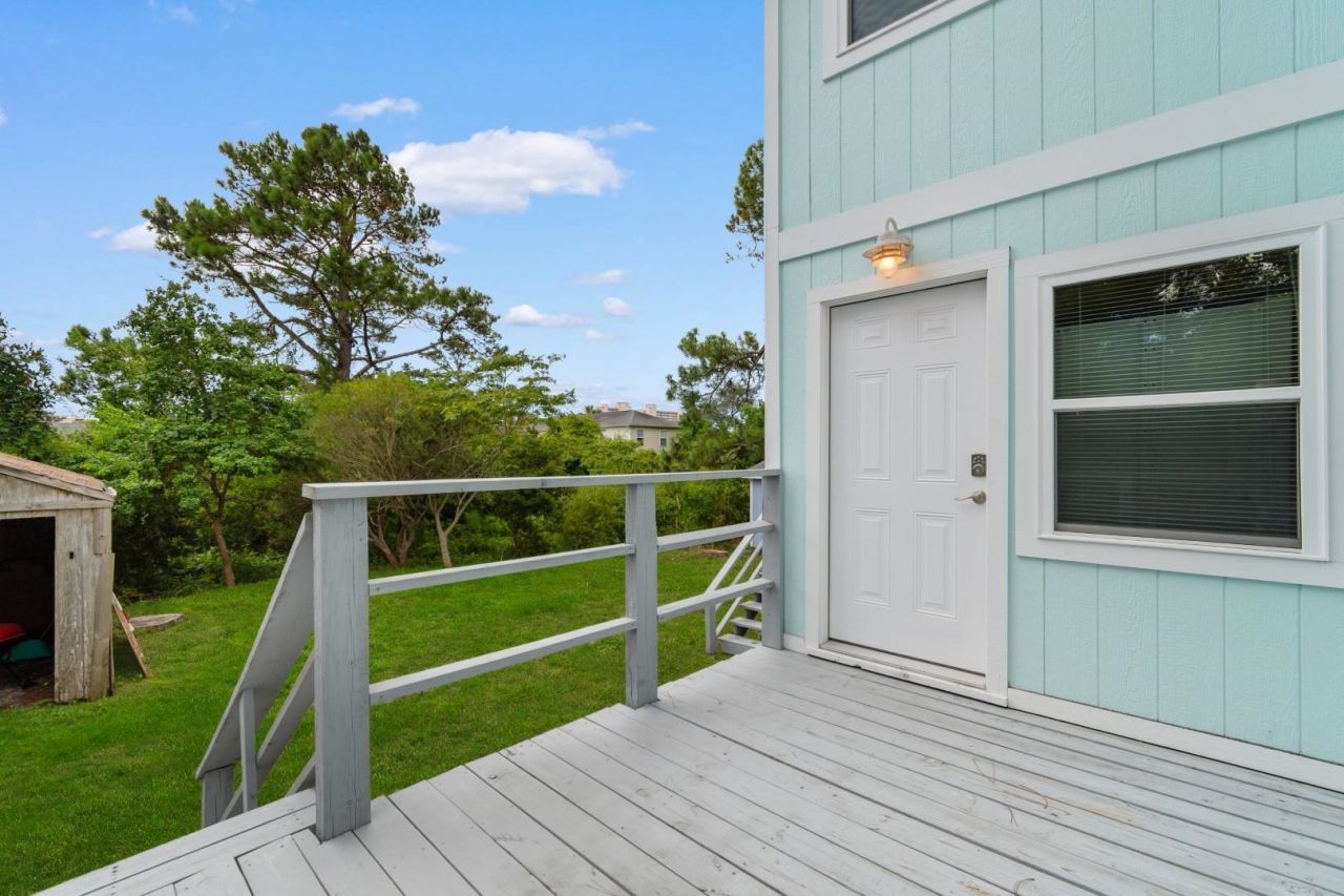 1505 Edge Dr. Photo 23