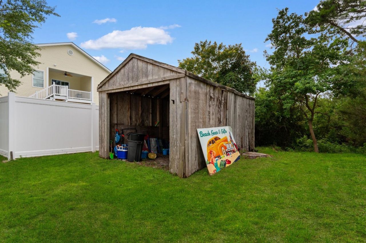 1505 Edge Dr. Photo 27