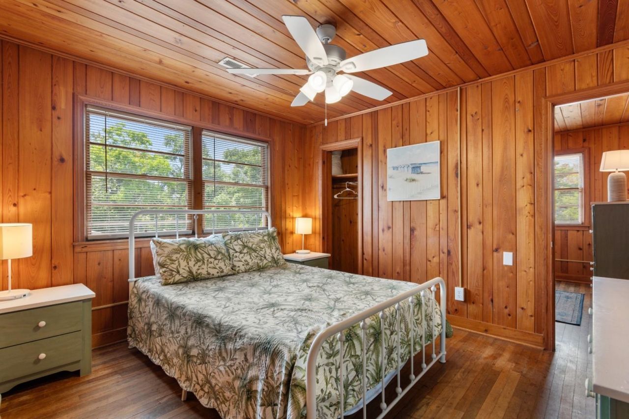 1505 Edge Dr. Photo 47