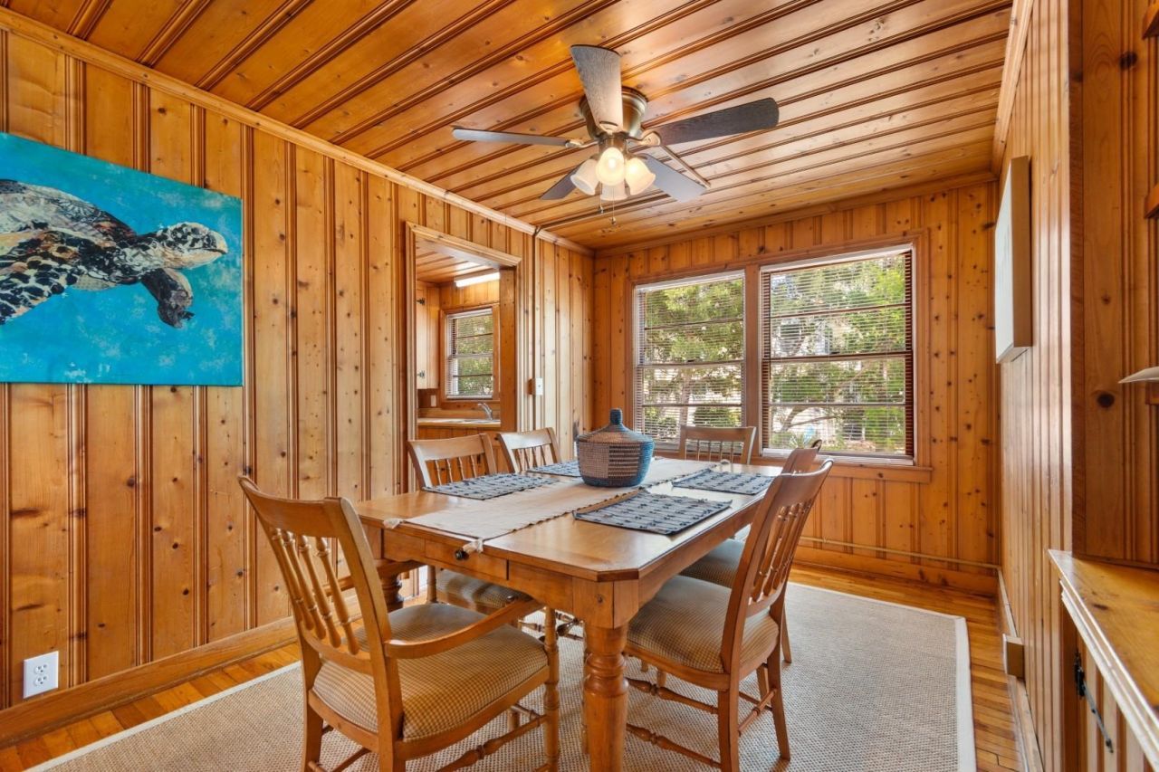 1505 Edge Dr. Photo 9