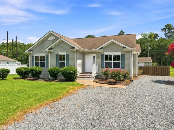 60 BYWAY CIRCLE, KILMARNOCK, VA 22482