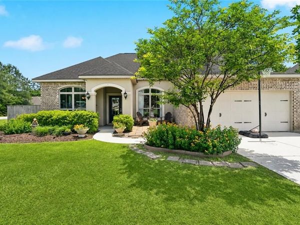 28591 WATER OAK Loop, Ponchatoula, LA 70454