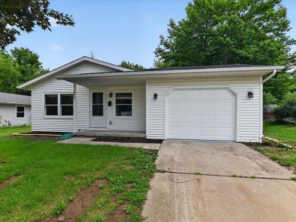 525 Berry Street, Stoughton, WI 53589
