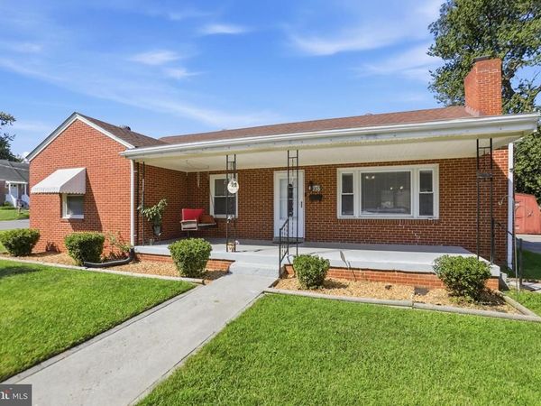230 RANDOLPH AVENUE, FRONT ROYAL, VA 22630