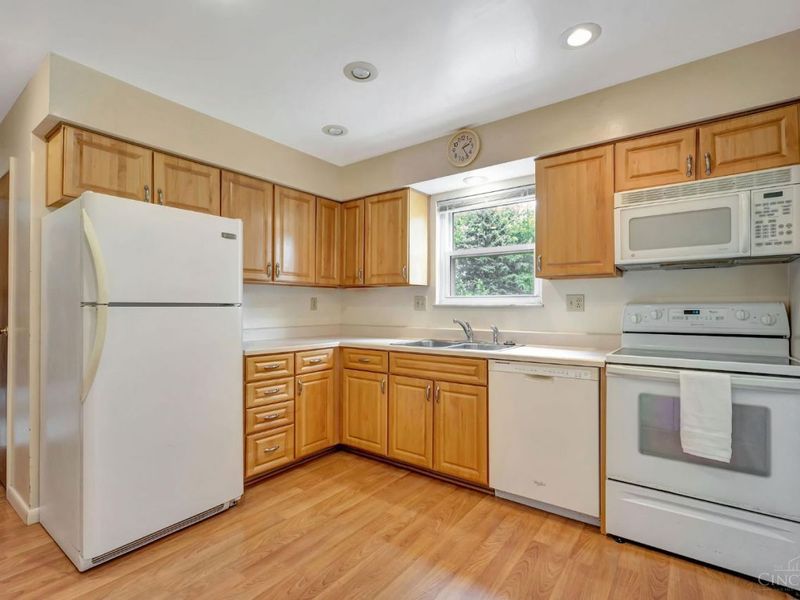818 Heavenly Lane, Delhi Township, OH 45238 Photo 11