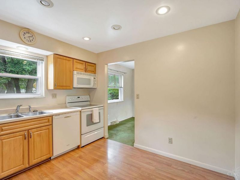 818 Heavenly Lane, Delhi Township, OH 45238 Photo 13