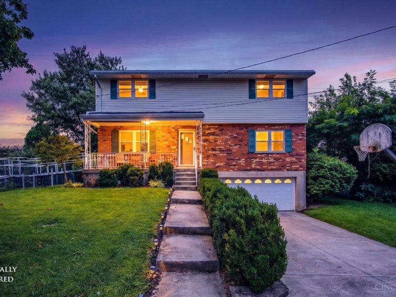 818 Heavenly Lane, Delhi Township, OH 45238 Photo 2