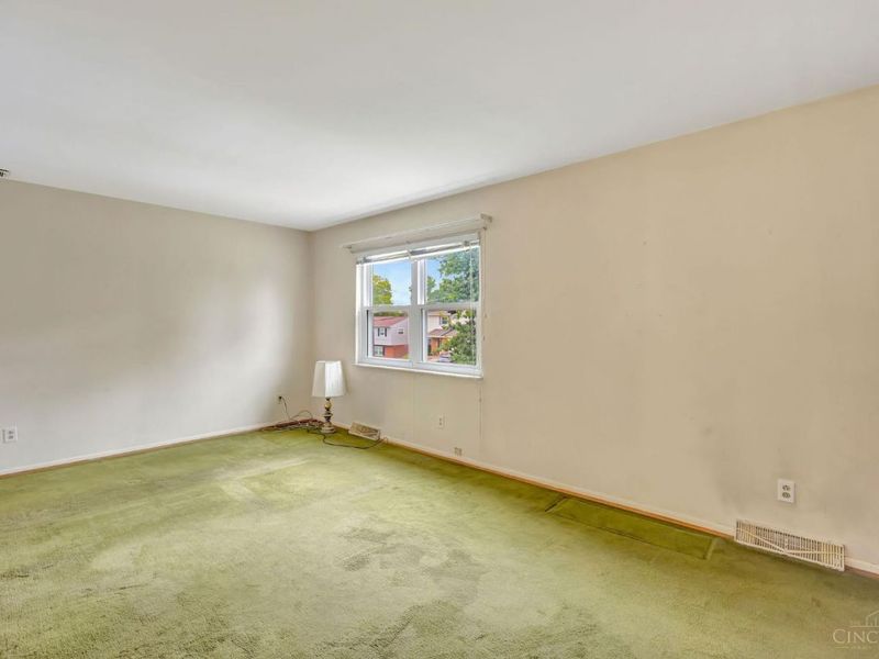 818 Heavenly Lane, Delhi Township, OH 45238 Photo 8