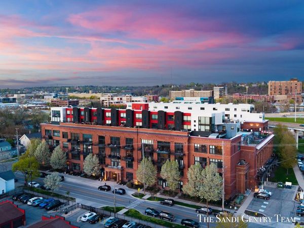 600 Broadway Avenue NW, Unit 230, Grand Rapids, MI 49504