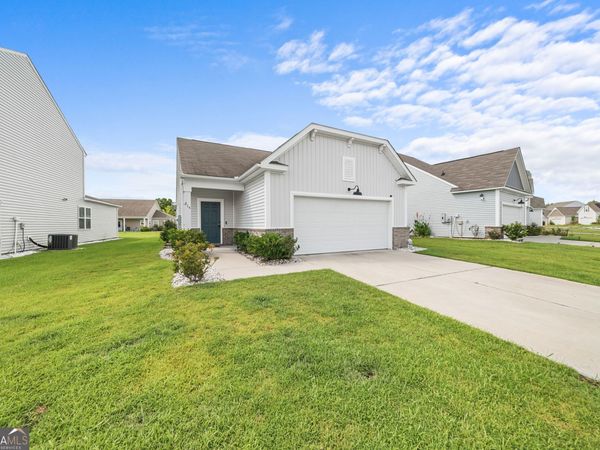 215 Crabapple Circle, Port Wentworth, GA 31407