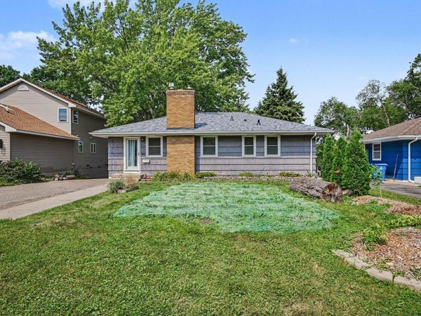 2733 Parkview Boulevard, Robbinsdale, MN 55422