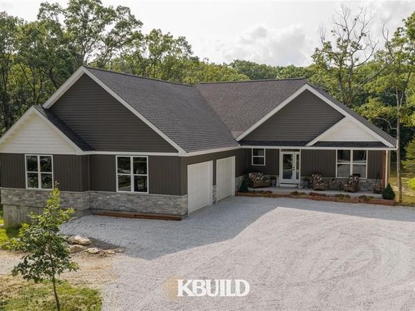 1077 Bell Road, Wright City, MO 63390