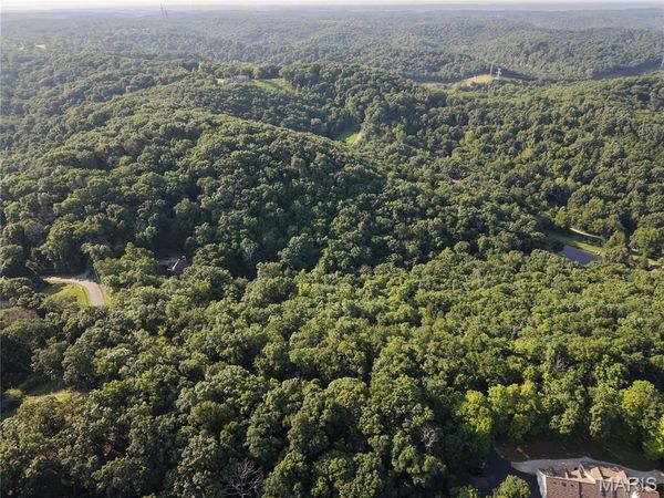 000 Fairfield Valley Road, Pacific, MO 63069