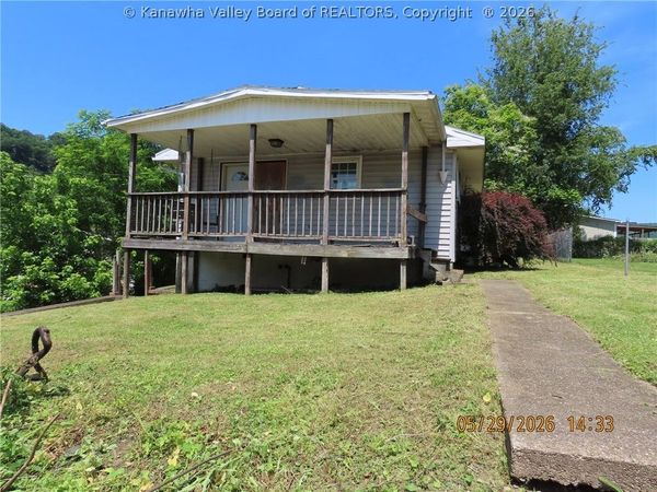 157 Williams Street, East Bank, WV 25067