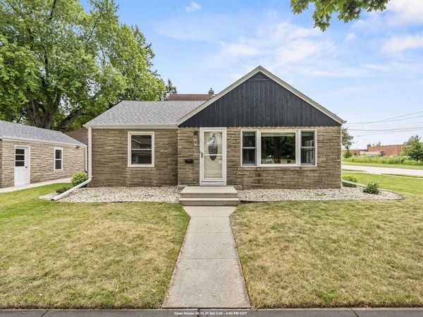 413 E GRANT STREET, Appleton, WI 54911