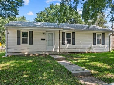 6118 Camden Avenue, Omaha, NE 68104