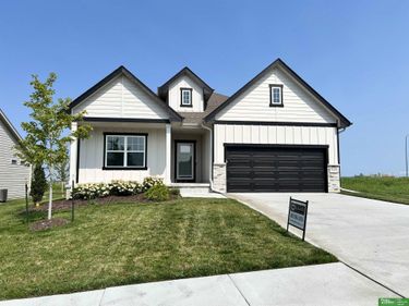 17526 WILLIT Street, Bennington, NE 68007