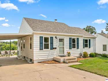 1311 S 52nd Avenue, Omaha, NE 68106
