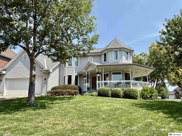 501 N Polk Circle, Papillion, NE 68046