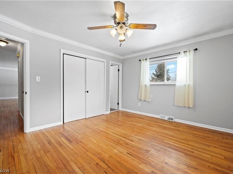 4960 W Park, North Olmsted, OH 44070 Photo 13