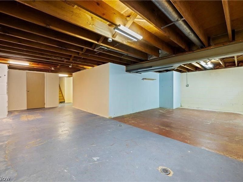 4960 W Park, North Olmsted, OH 44070 Photo 17