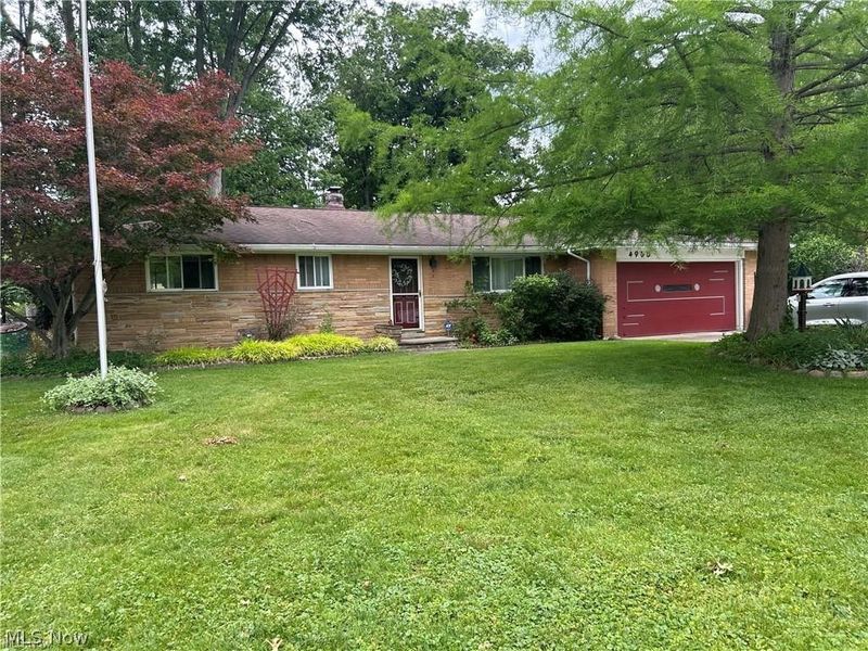 4960 W Park, North Olmsted, OH 44070 Photo 2