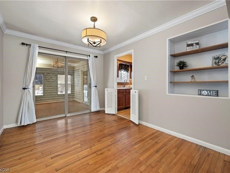 4960 W Park, North Olmsted, OH 44070 Photo 4
