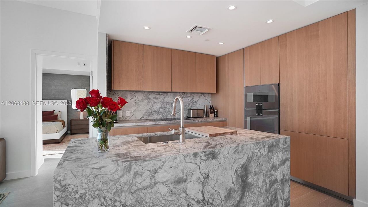 500 Alton Rd, Unit 3605, Miami Beach, FL 33139 Photo