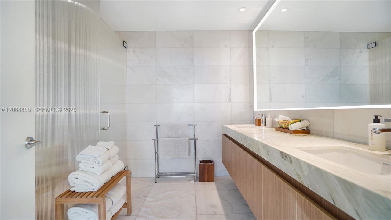 500 Alton Rd, Unit 3605, Miami Beach, FL 33139 Photo