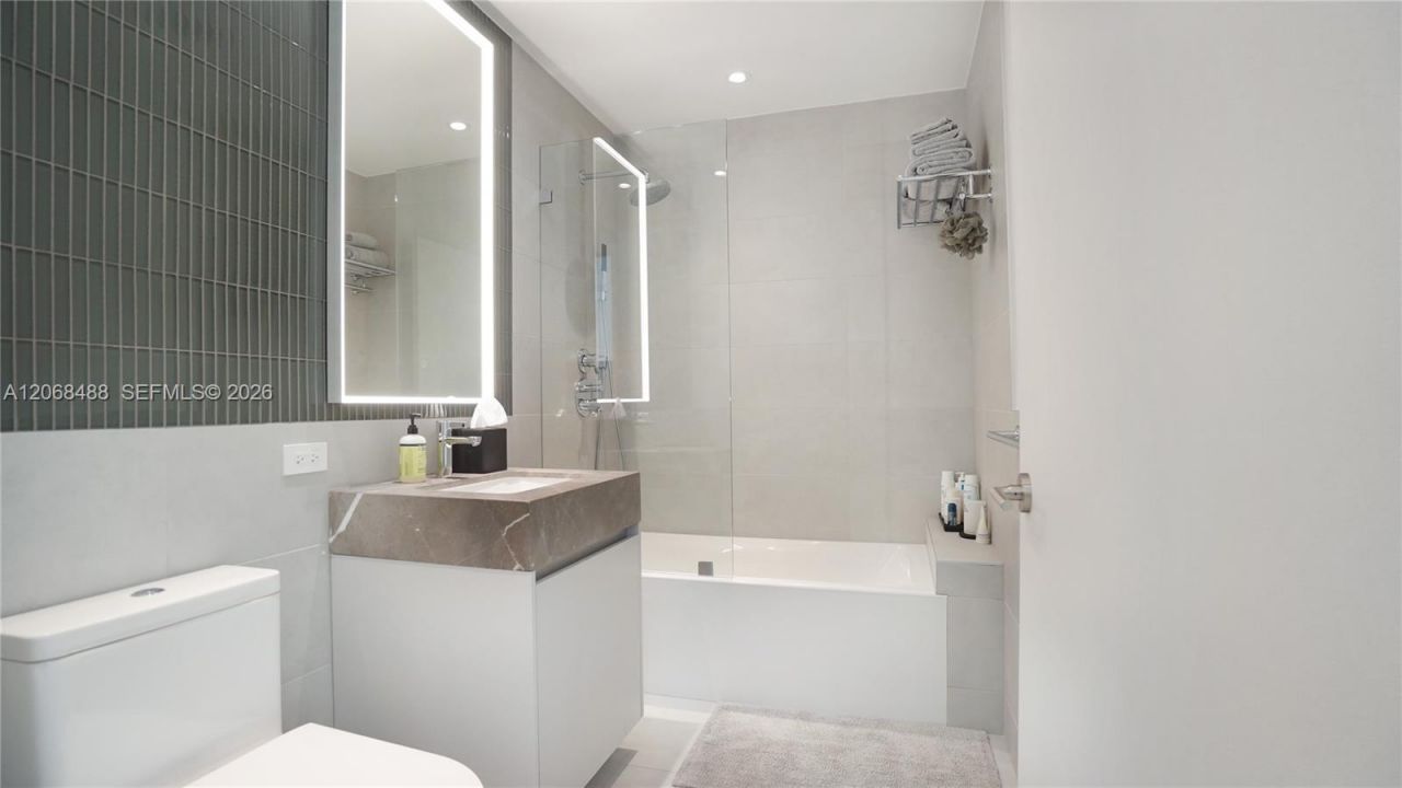 500 Alton Rd, Unit 3605, Miami Beach, FL 33139 Photo