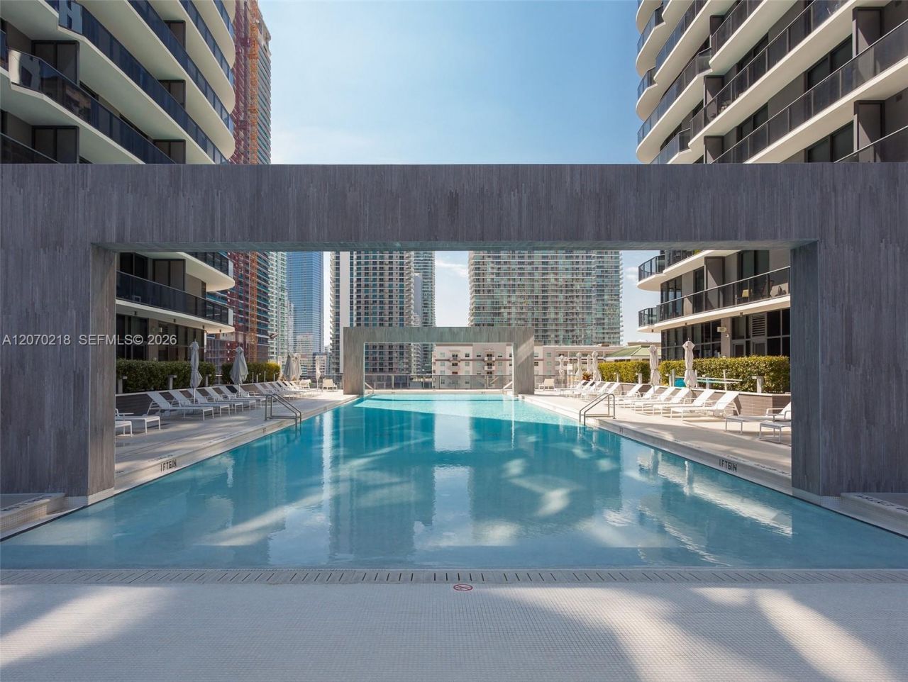 45 SW 9th St , Unit 2002, Miami, FL 33130 Photo