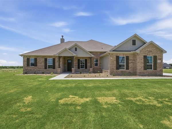 136 Hillview Trail, Decatur, TX 76234