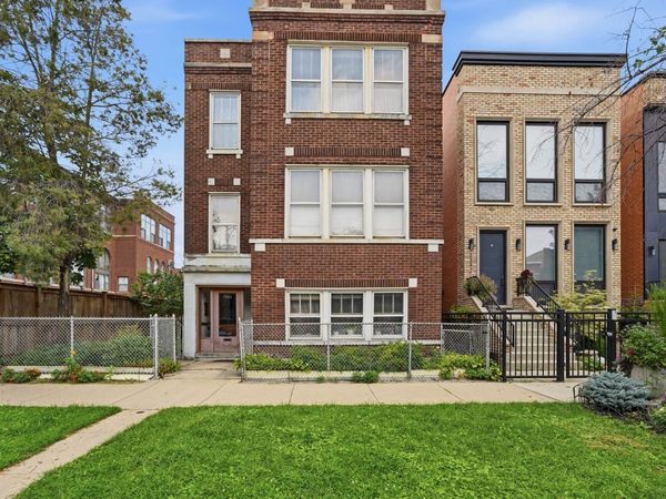 2244 W Huron Street, Chicago, IL 60612