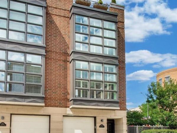 2868 N Orchard Street , Chicago, IL 60657