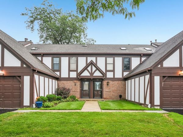 7353 Canterbury Place , Unit 7353, Downers Grove, IL 60516