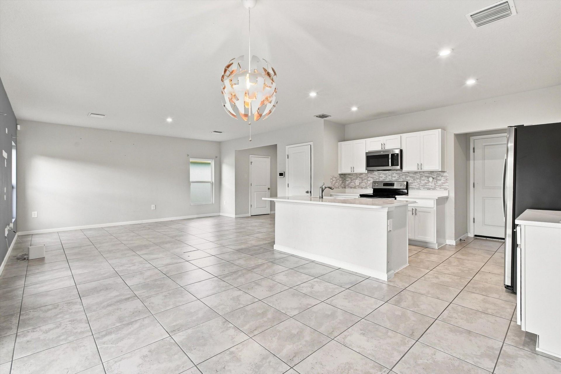 484 Cherimoya Street, Fort Pierce, FL 34981 Photo