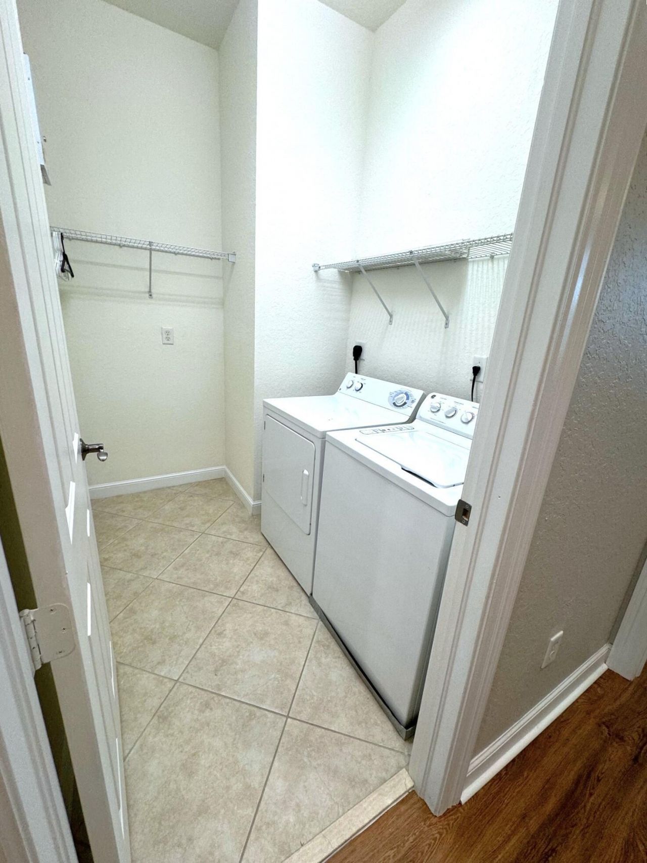 499 Corte Madera Lane, Unit 4, West Palm Beach, FL 33401 Photo