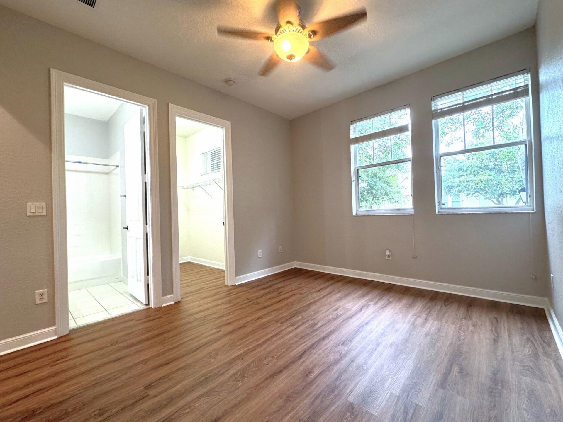 499 Corte Madera Lane, Unit 4, West Palm Beach, FL 33401 Photo