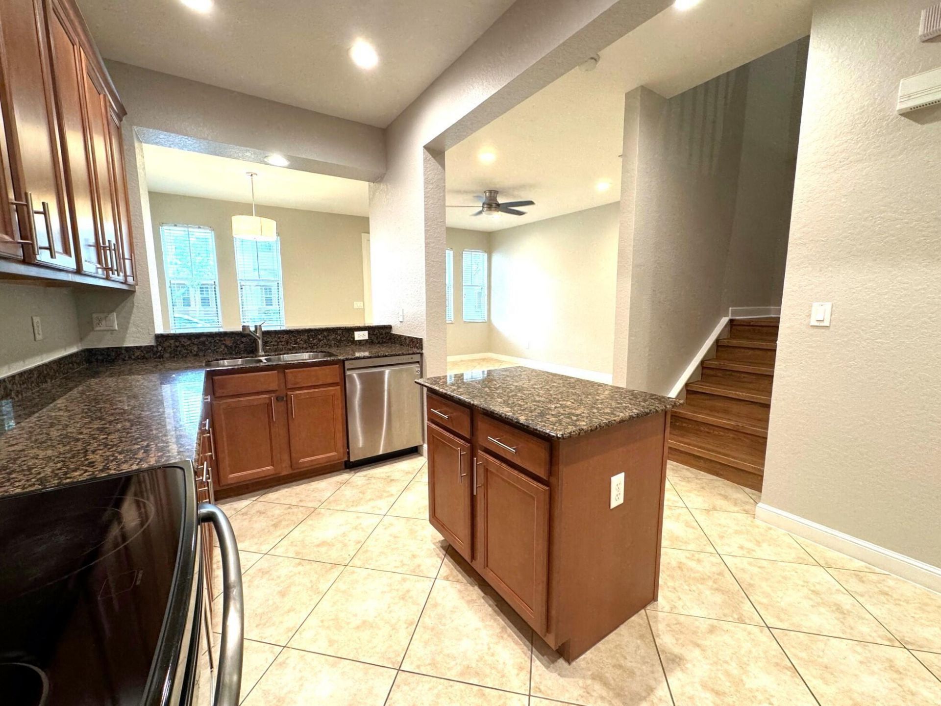 499 Corte Madera Lane, Unit 4, West Palm Beach, FL 33401 Photo