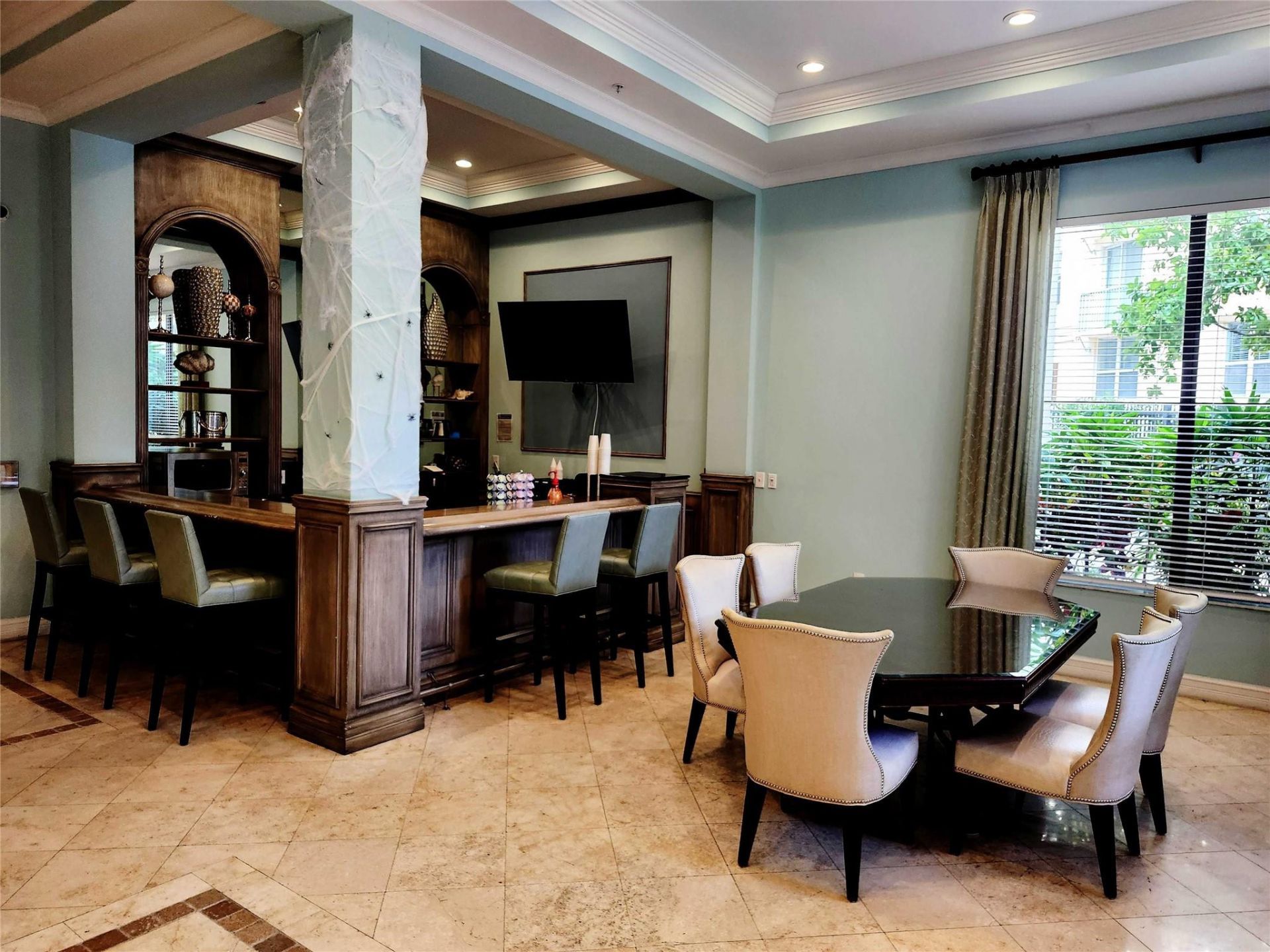 720 S Sapodilla Avenue, Unit 413, West Palm Beach, FL 33401 Photo